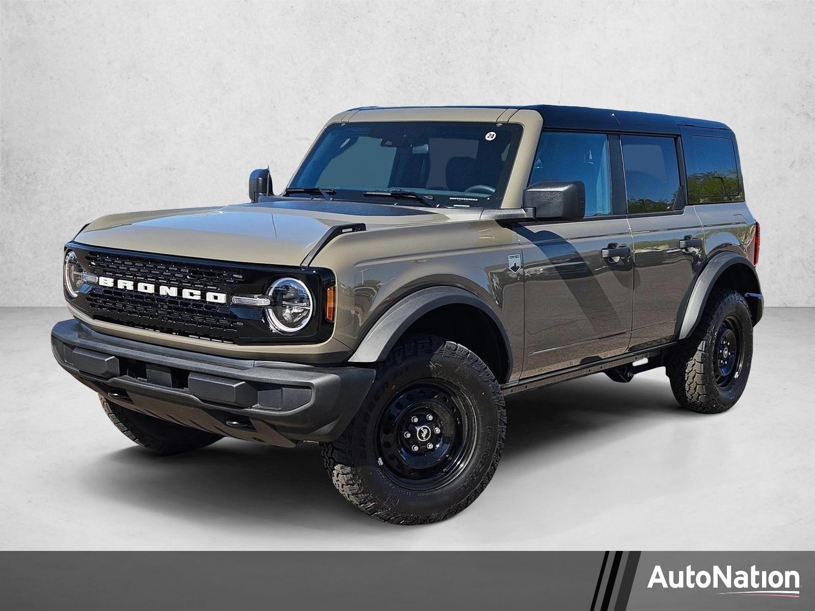 2026 New Ford Bronco image 1