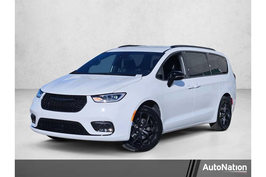2026 New Chrysler Pacifica