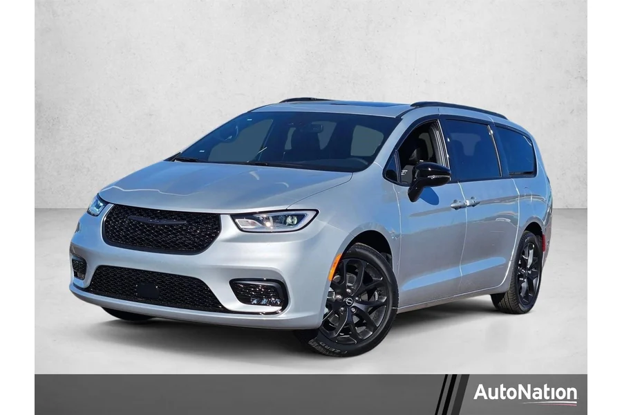 2026 New Chrysler Pacifica