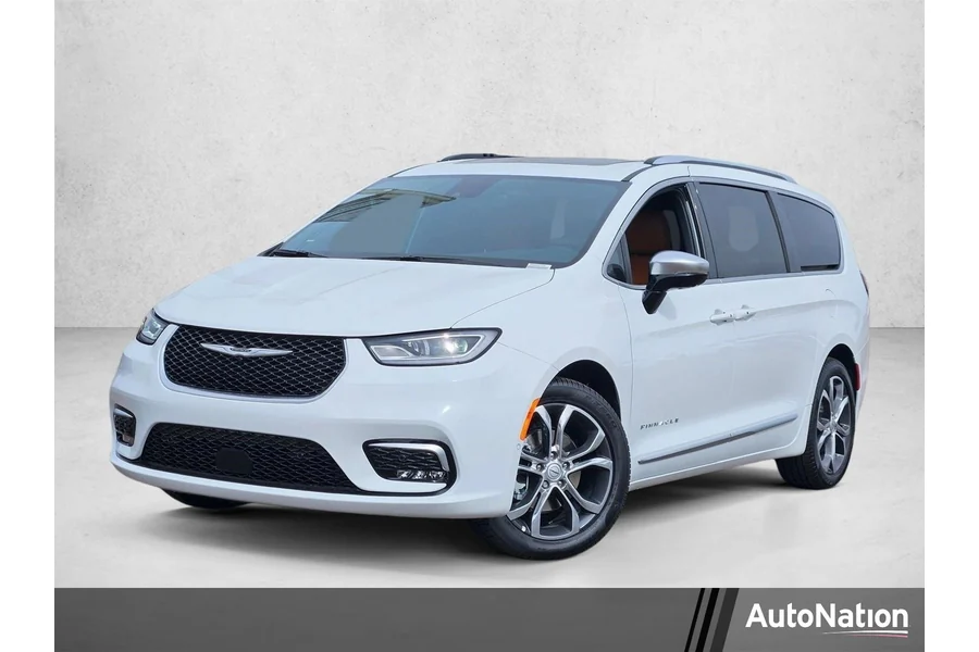 2026 New Chrysler Pacifica