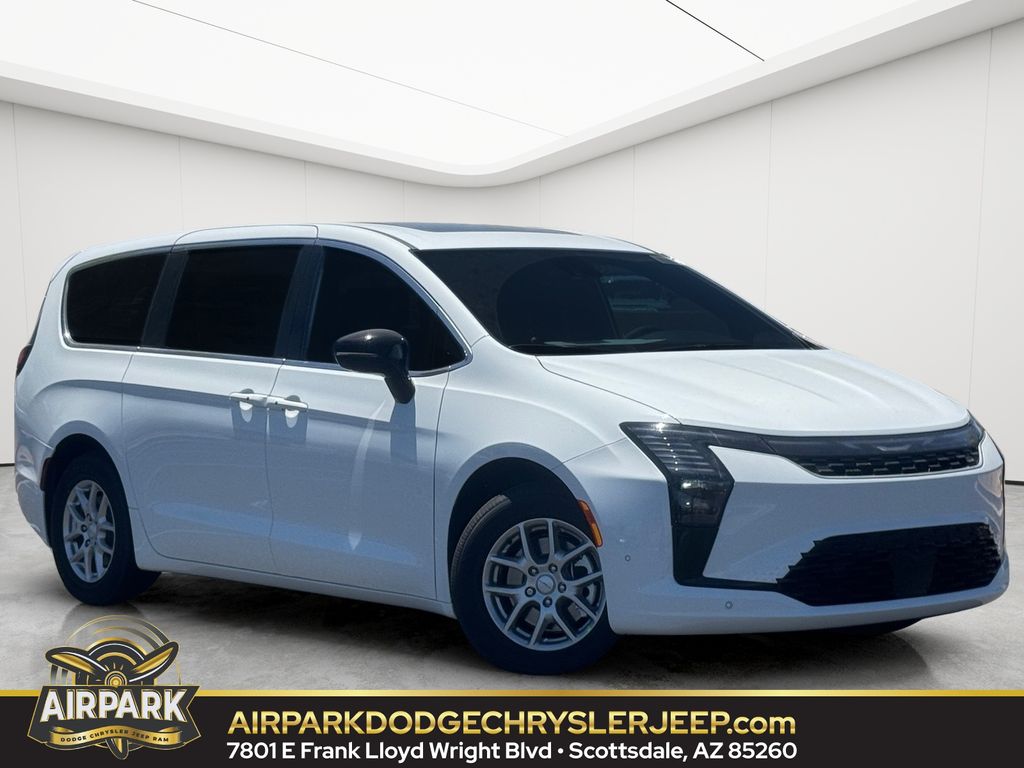 2027 New Chrysler Pacifica image 1