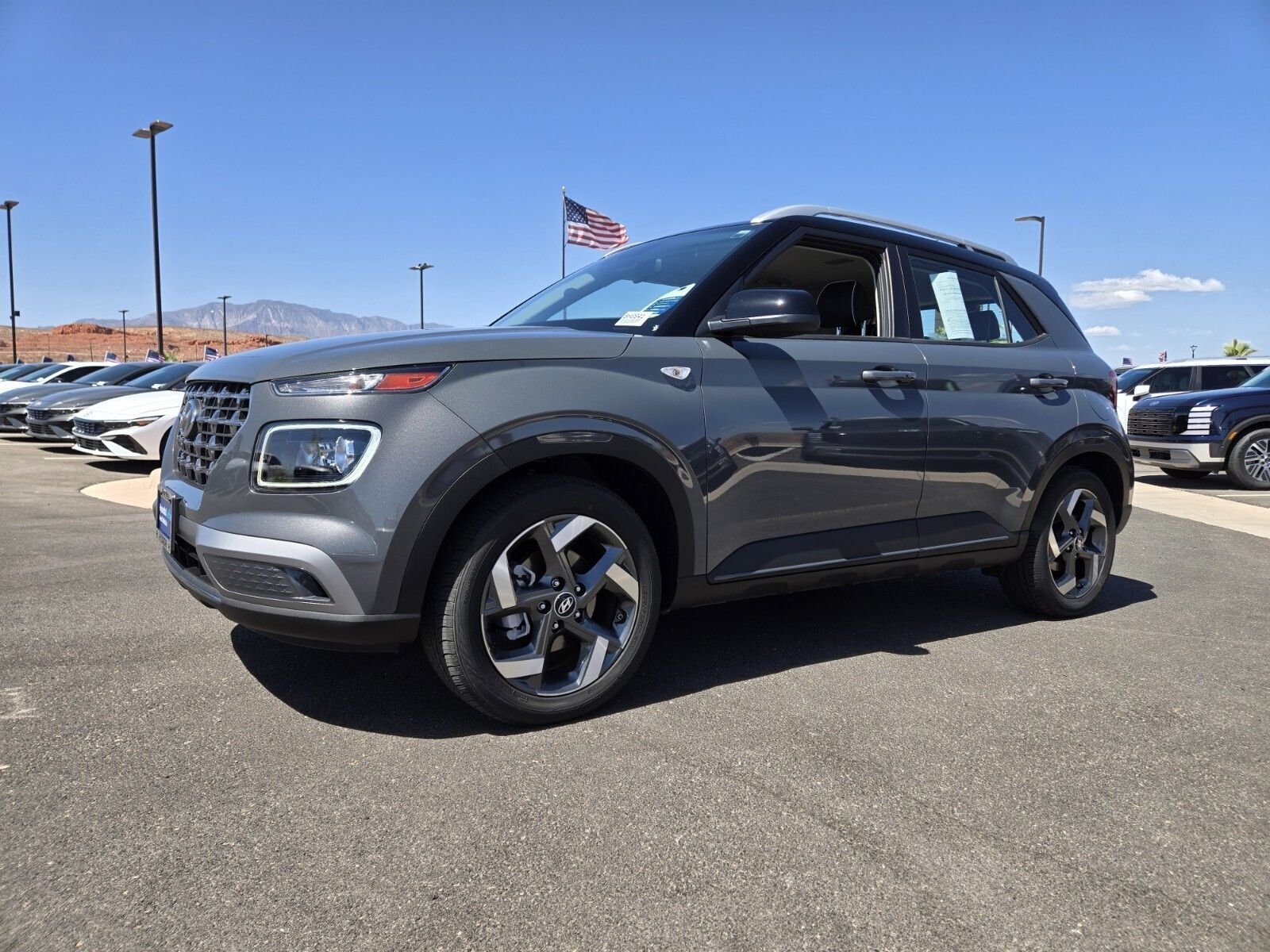 2025 Certified Pre-Owned Hyundai Venue image 1