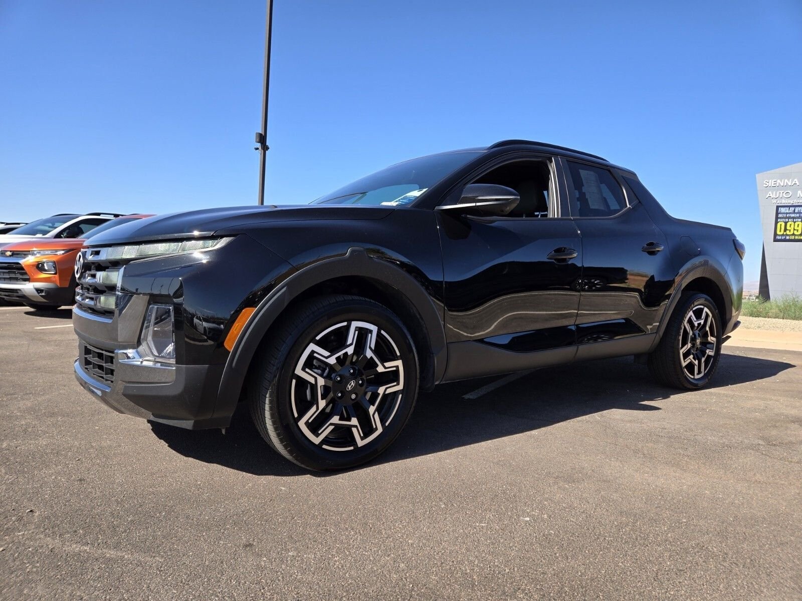 2025 Certified Pre-Owned Hyundai SANTA CRUZ image 1