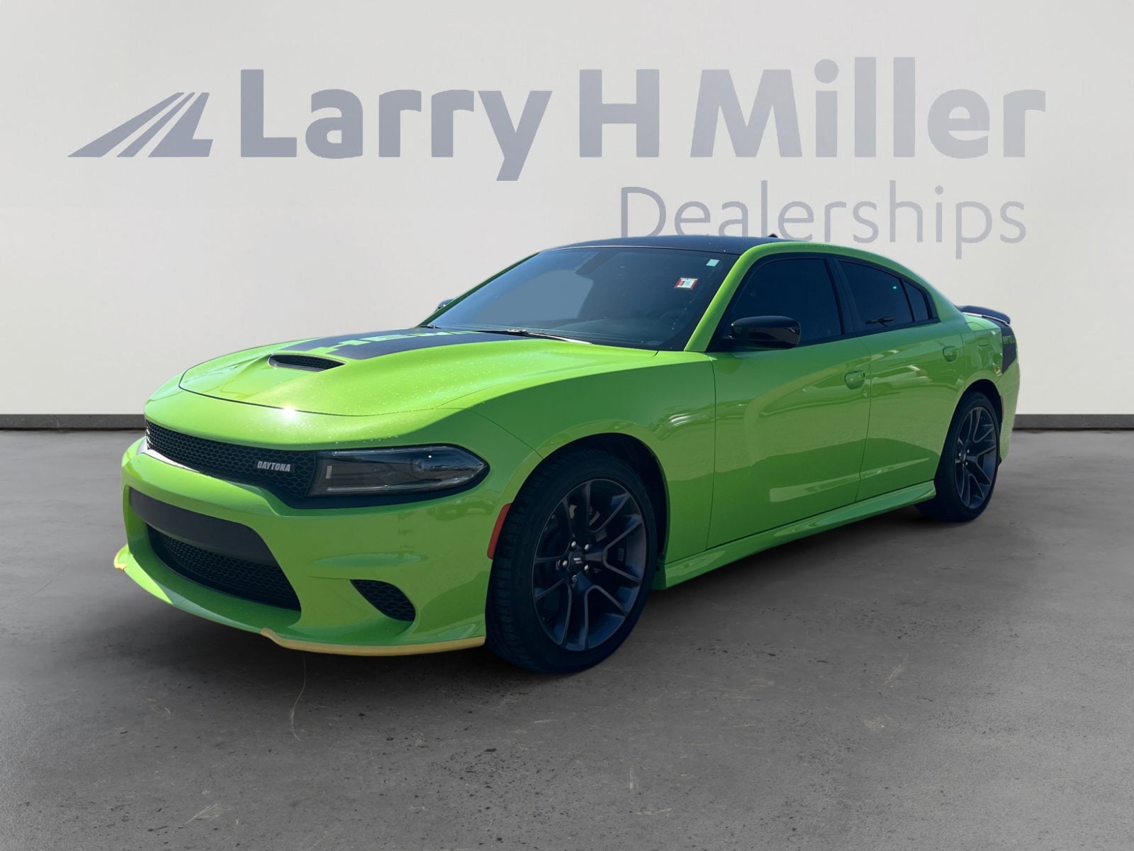 2023 Used Dodge Charger image 1