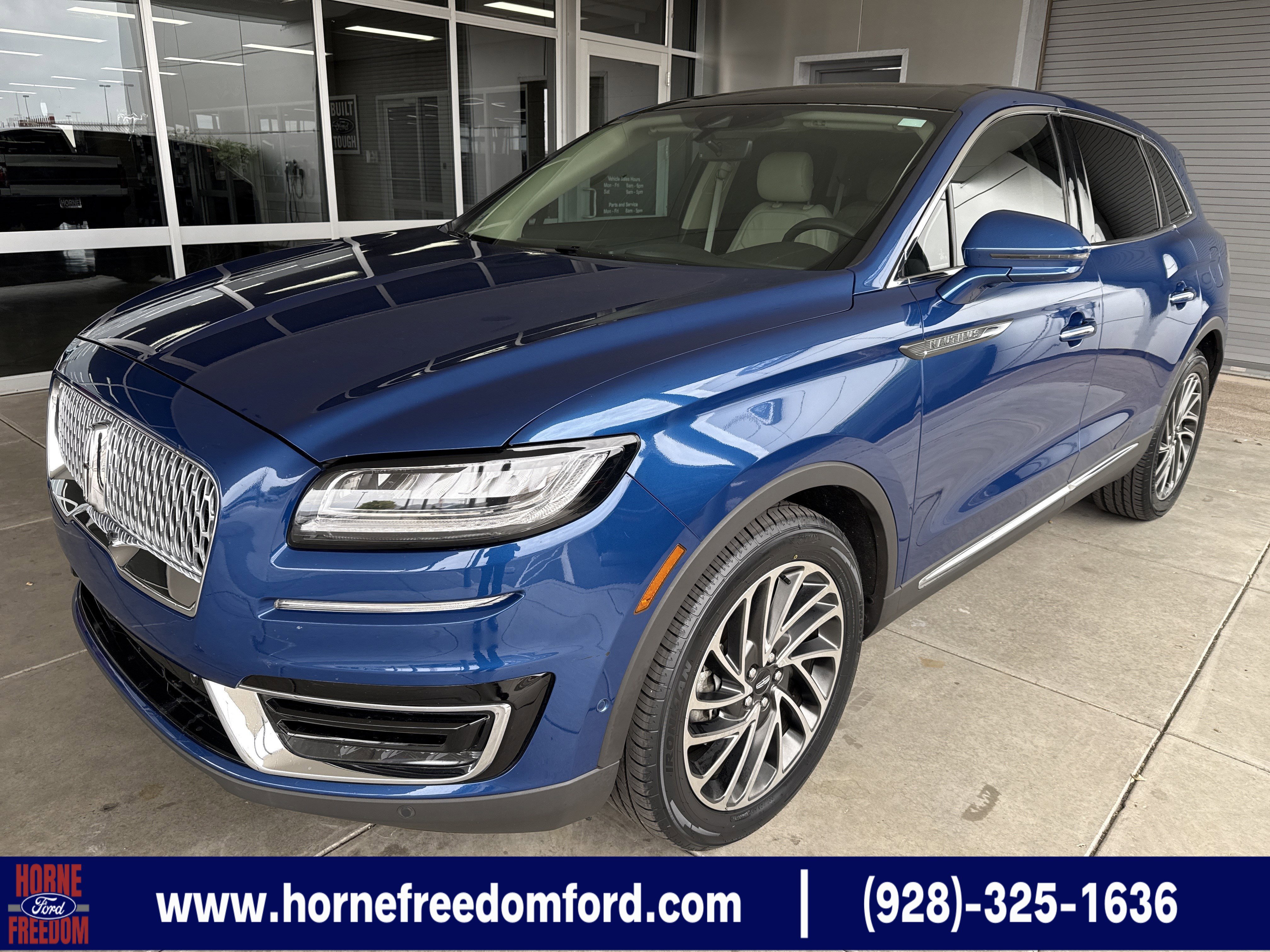 2020 Used Lincoln Nautilus image 1