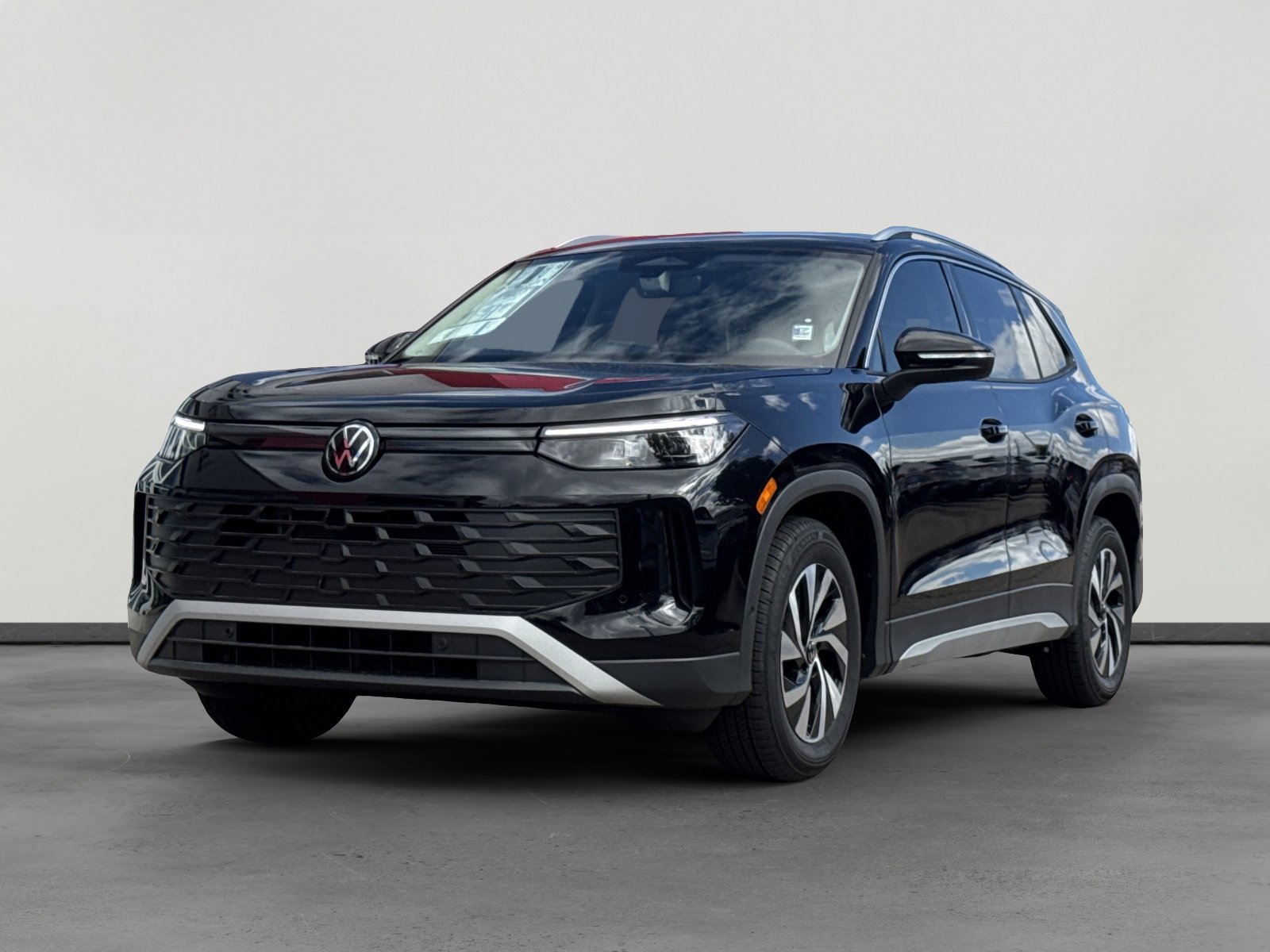 2026 New Volkswagen Tiguan image 1