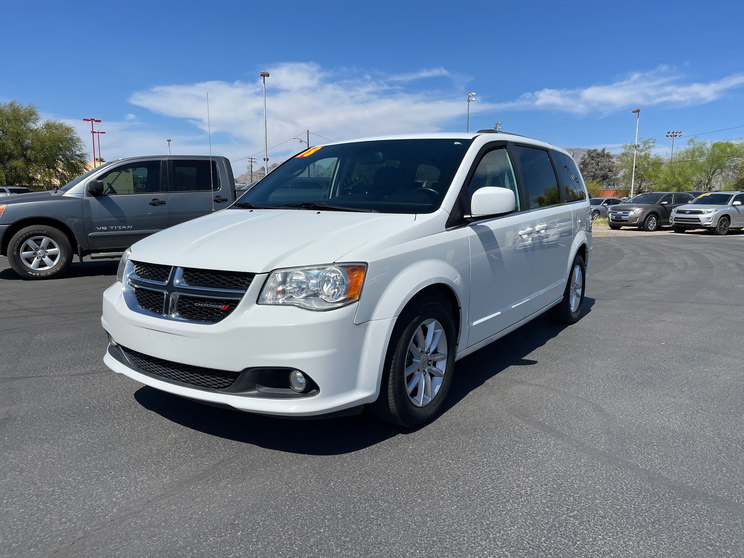 2018 Used Dodge Grand Caravan image 1