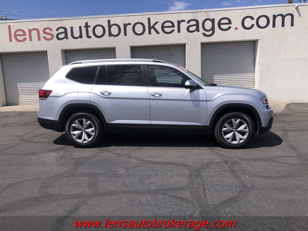 2019 Volkswagen Atlas V6 SE image 1