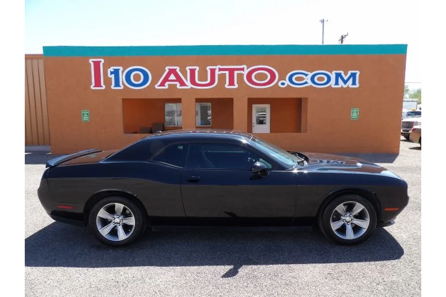 2019 Dodge Challenger SXT COUPE 2D