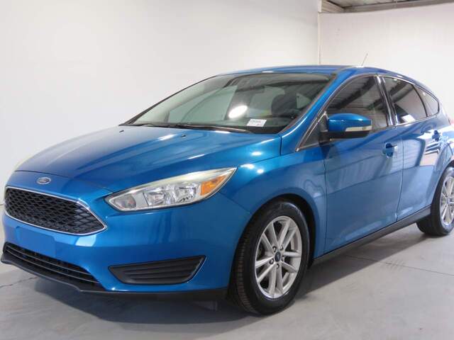 2016 Used Ford Focus SE image 1