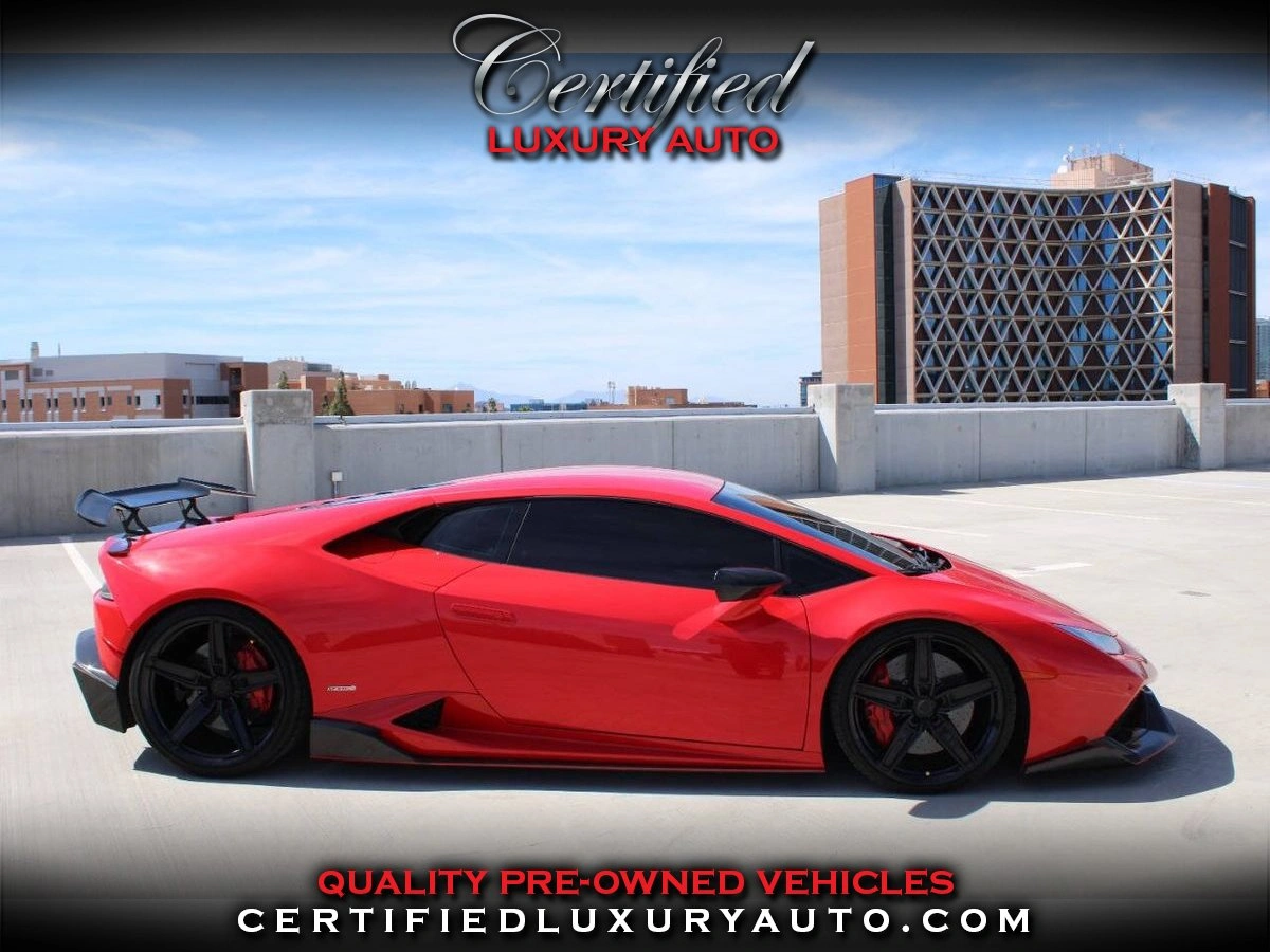 2015 Certified Pre-Owned Lamborghini Huracan image 1