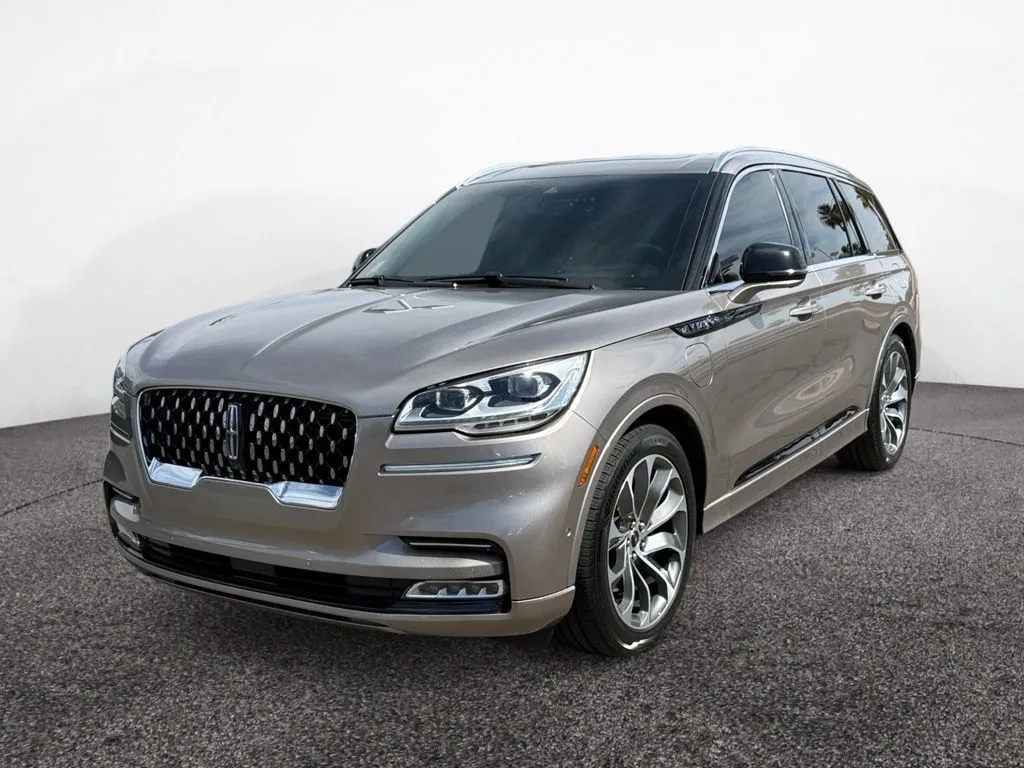 2021 Used Lincoln Aviator image 1