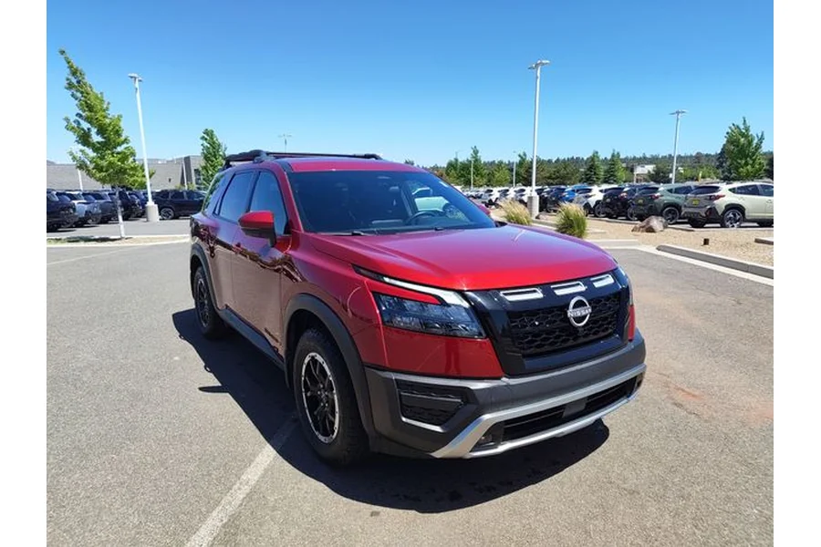 2024 Used Nissan Pathfinder
