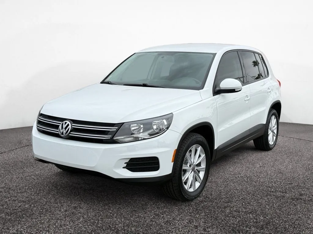 2018 Used Volkswagen Tiguan Limited image 1