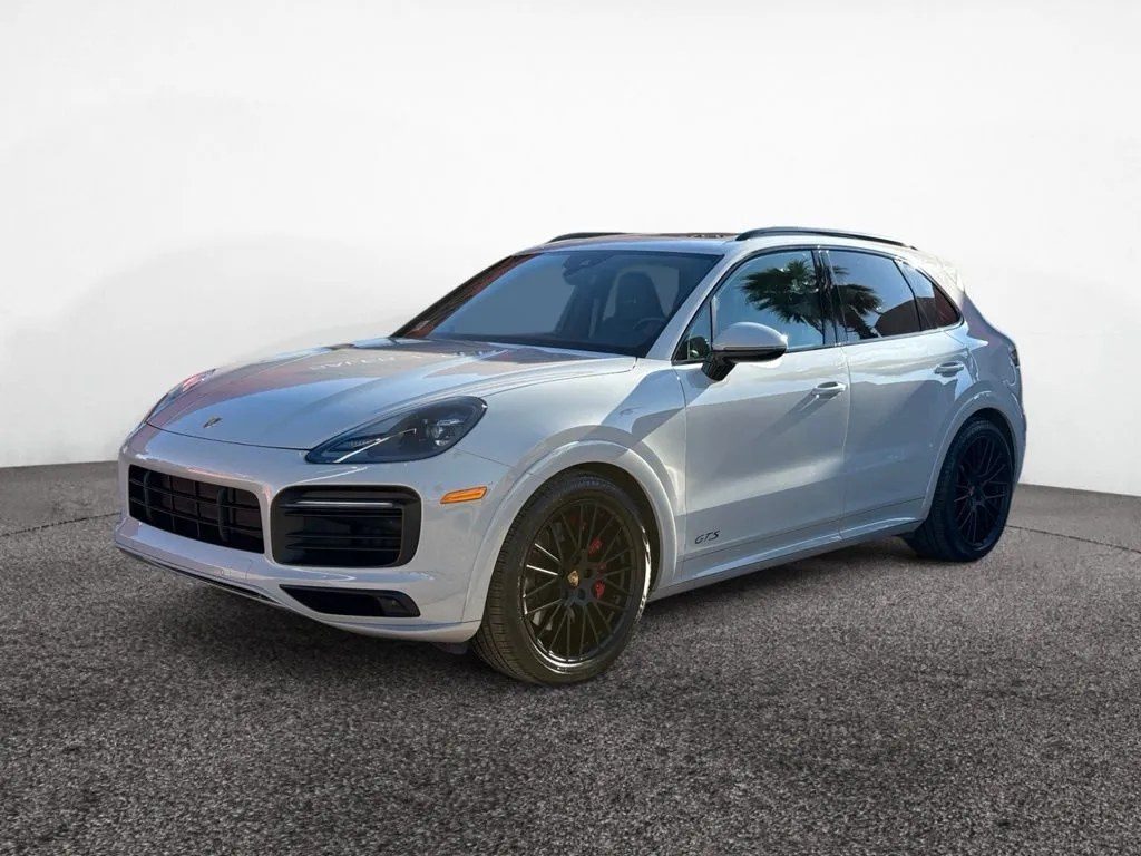 2021 Used Porsche Cayenne image 1