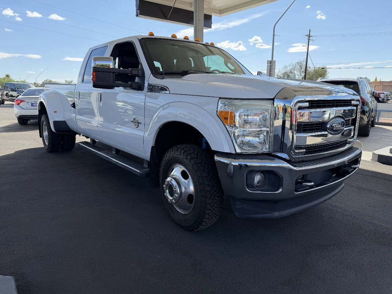 2016 Ford F-350 Super Duty image 1