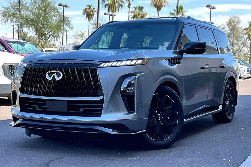 2026 Used Infiniti QX80 image 1