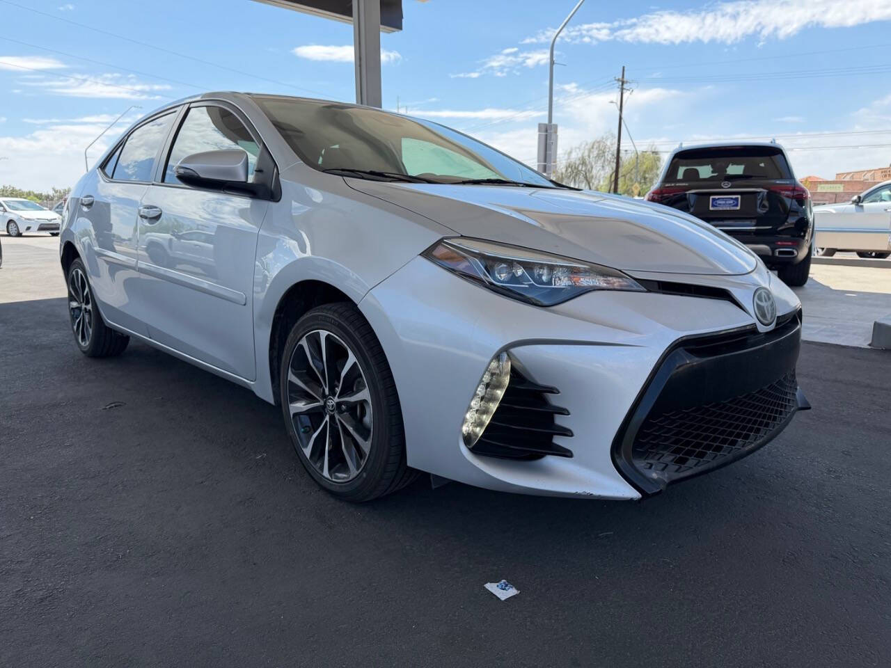 2017 Toyota Corolla image 1