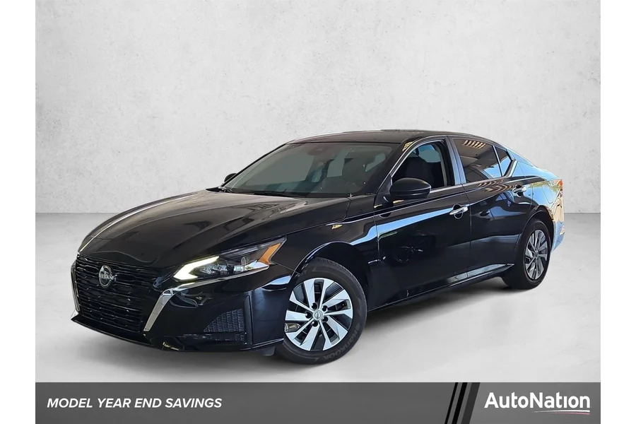 2025 New Nissan Altima