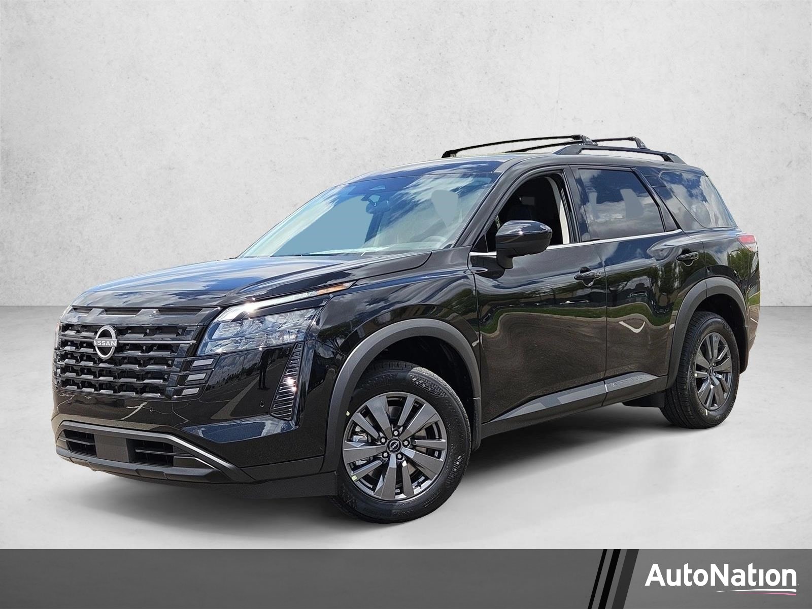 2026 New Nissan Pathfinder image 1