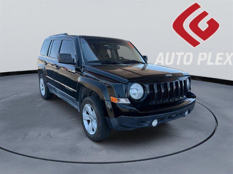 2013 Jeep Patriot Latitude image 1