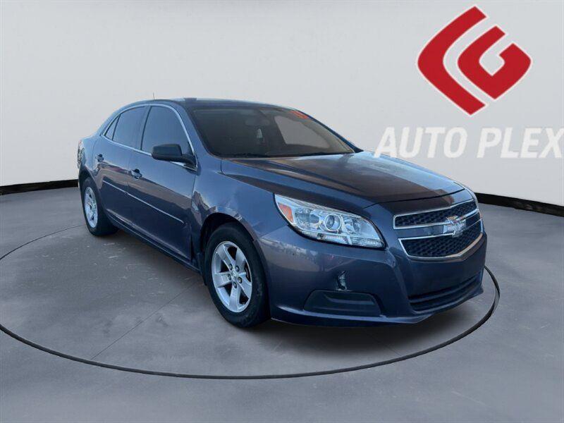 2013 Chevrolet Malibu 1LS image 1
