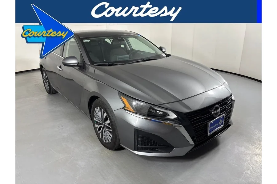 2023 Used Nissan Altima