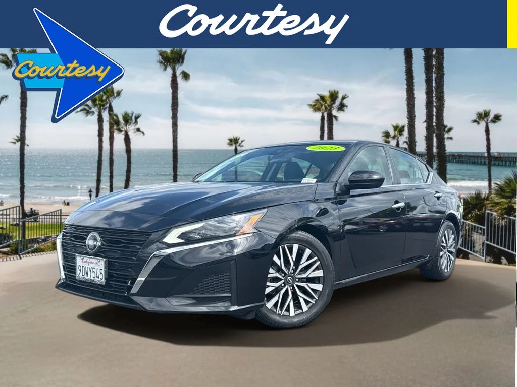 2023 Used Nissan Altima image 1