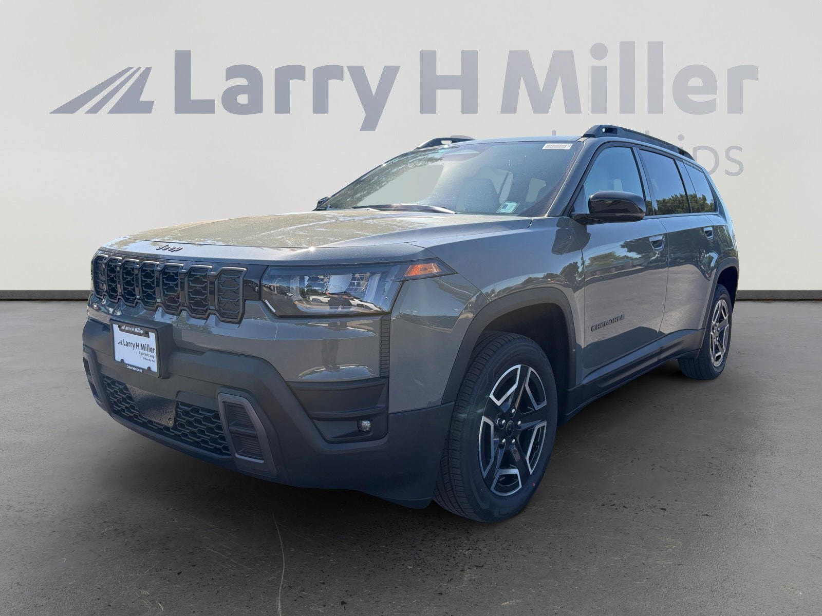 2026 New Jeep Cherokee image 1