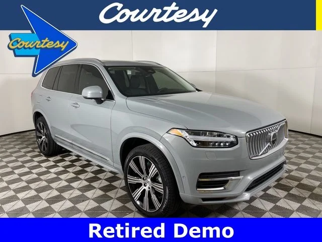 2025 New Volvo XC90 plug-in hybrid image 1