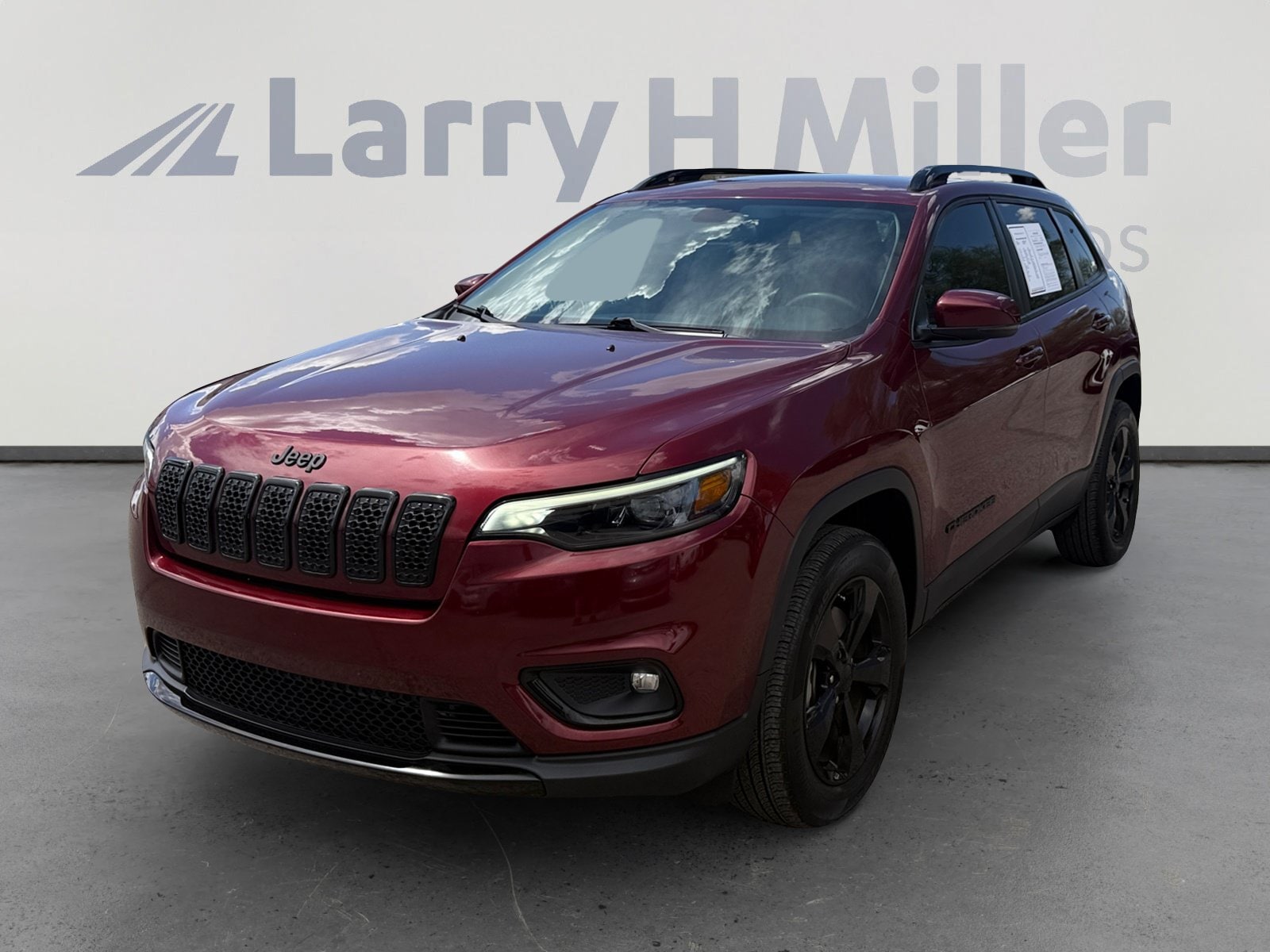 2020 Used Jeep Cherokee image 1