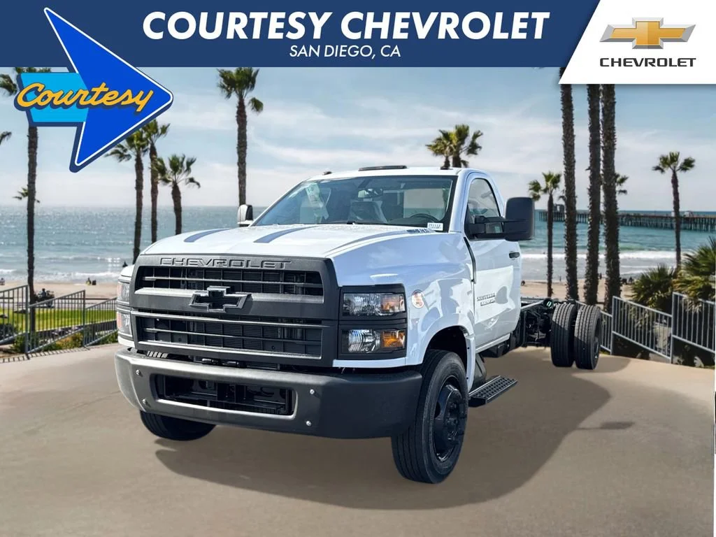 2025 New Chevrolet Silverado 5500 HD image 1