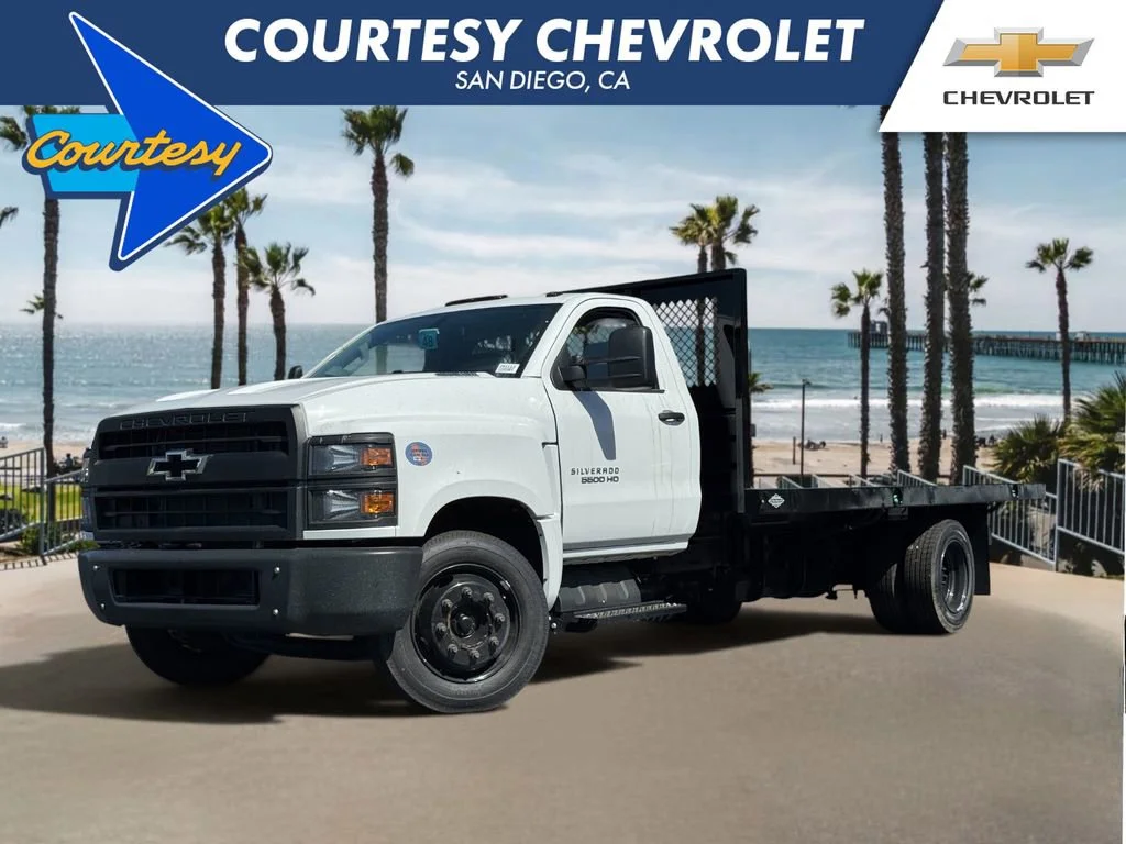 2025 New Chevrolet Silverado 5500 HD image 1