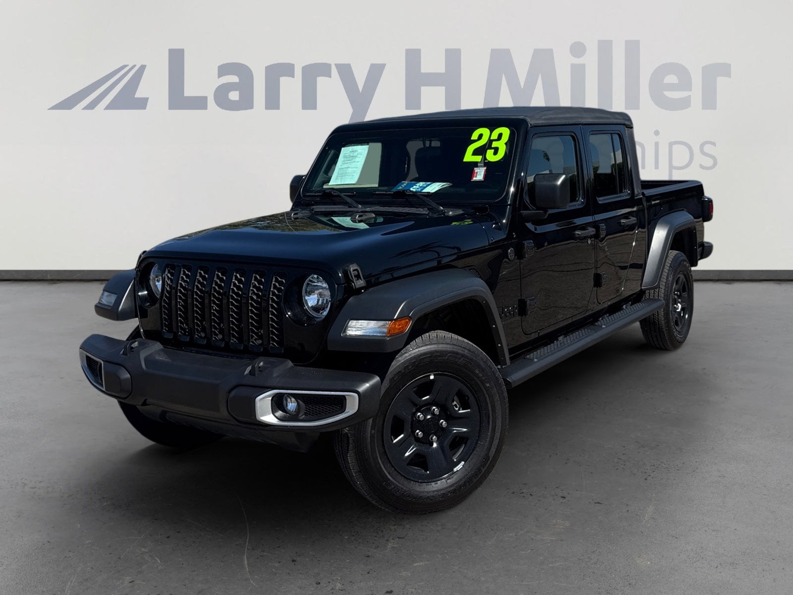 2023 Used Jeep Gladiator image 1