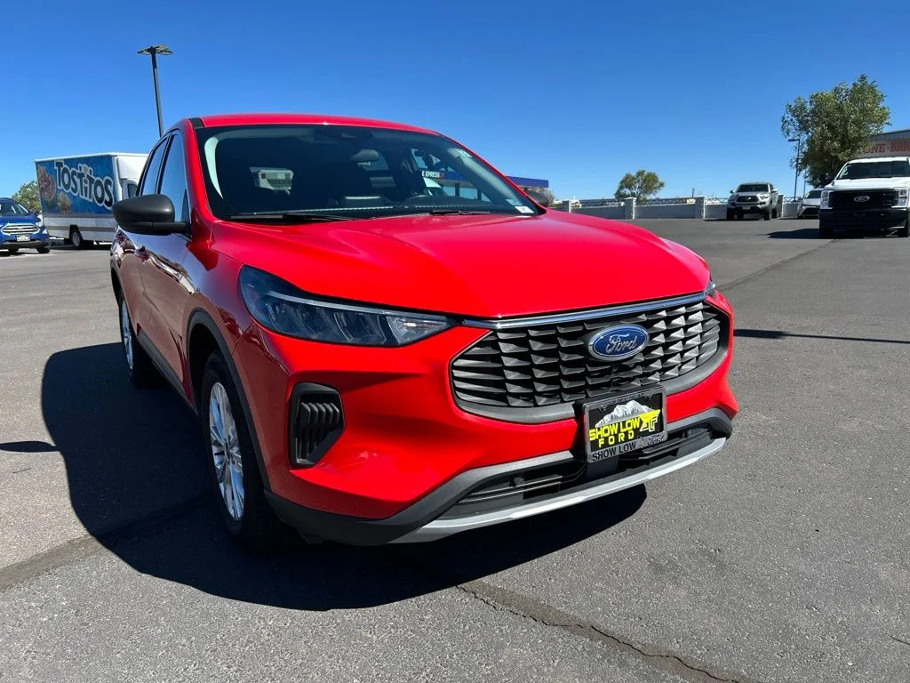 2024 Used Ford Escape image 1