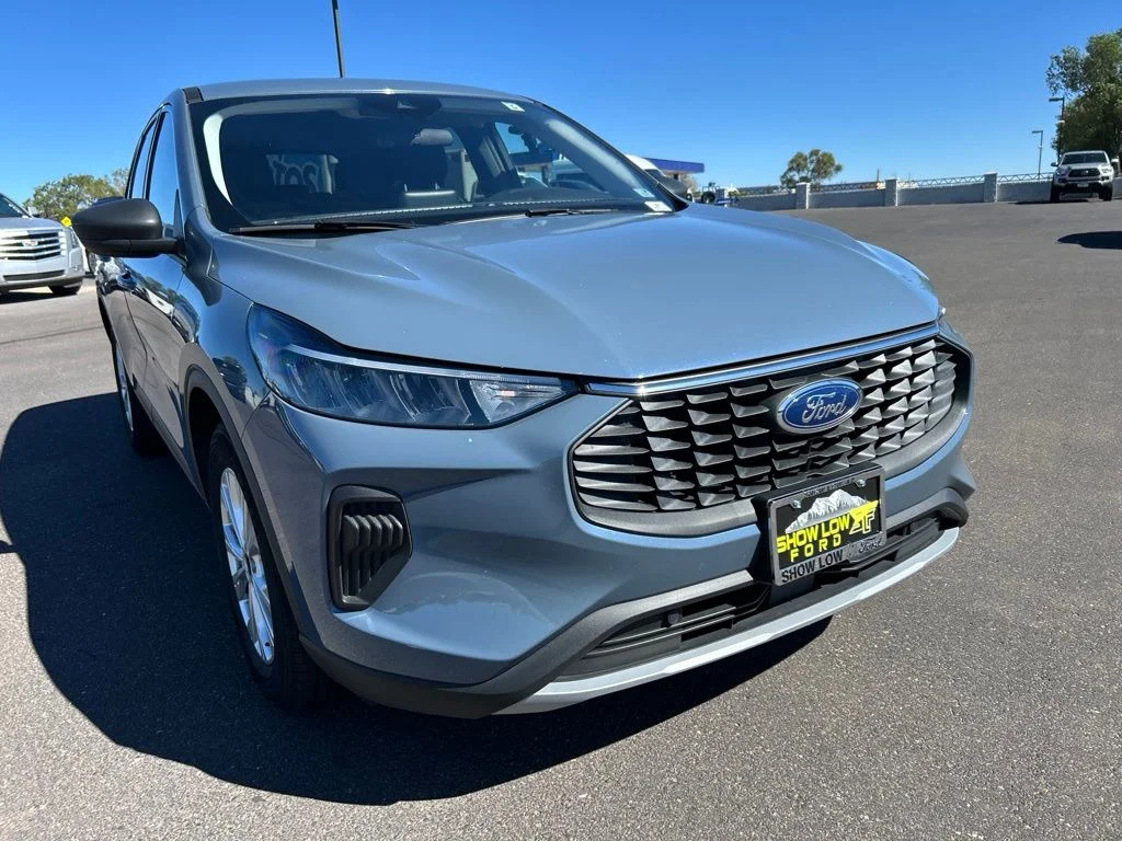 2024 Used Ford Escape image 1