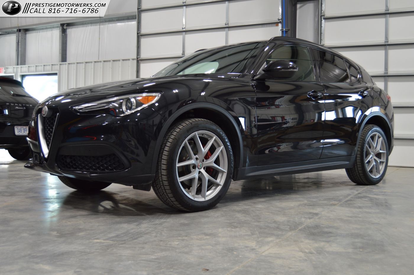 2018 Alfa Romeo Stelvio Ti Sport image 1