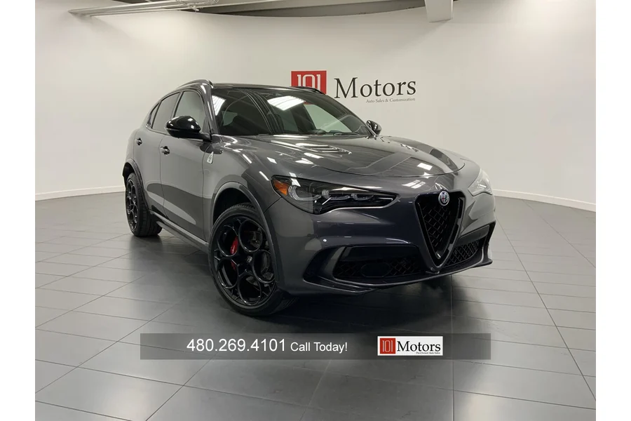 2024 Alfa Romeo Stelvio Quadrifoglio