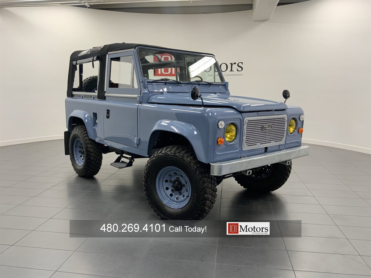 1985 Land Rover Defender 90 image 1