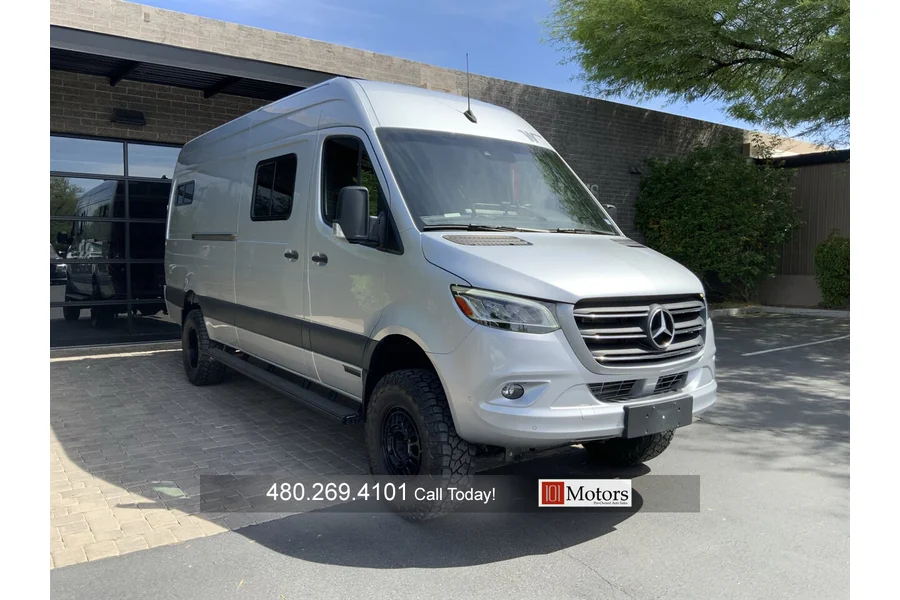 2022 Winnebago Sprinter Adventure RV