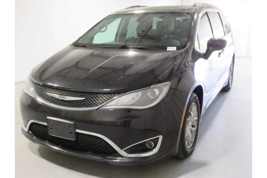 2019 Used Chrysler Pacifica