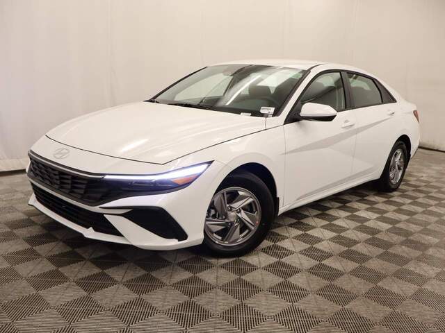 2026 New Hyundai Elantra SE image 1
