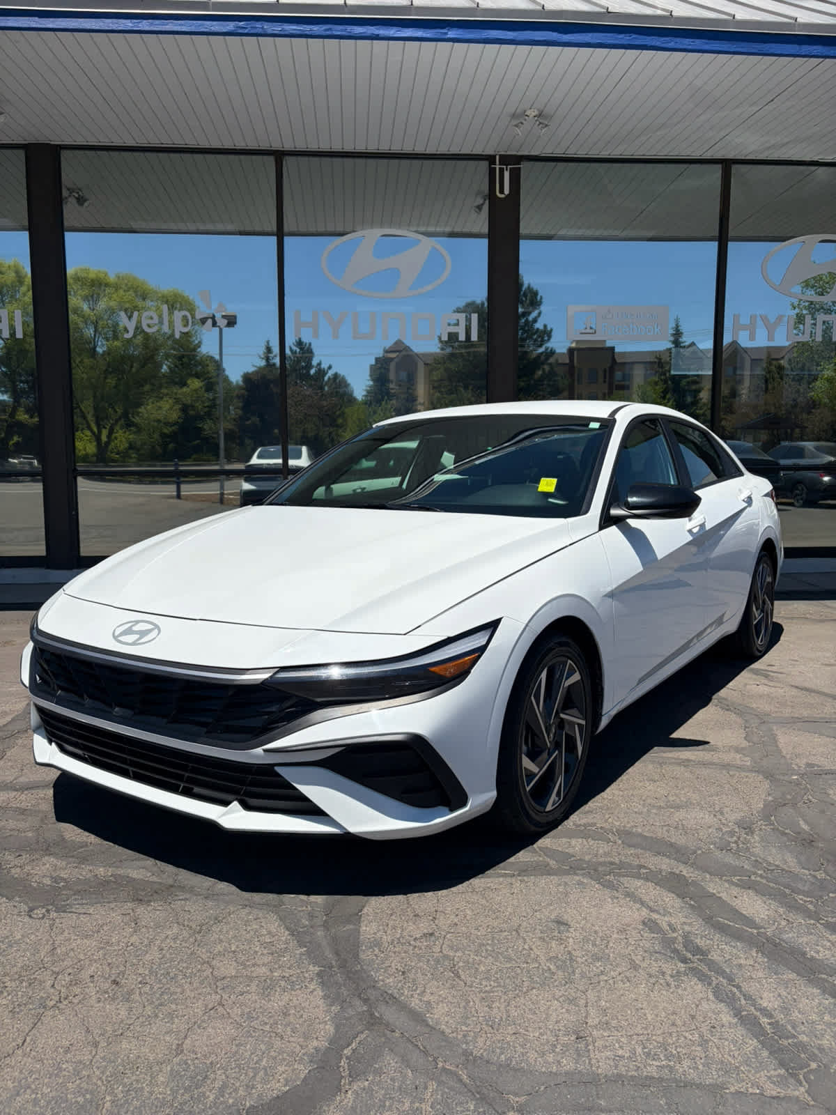 2025 Used Hyundai ELANTRA HYBRID image 1