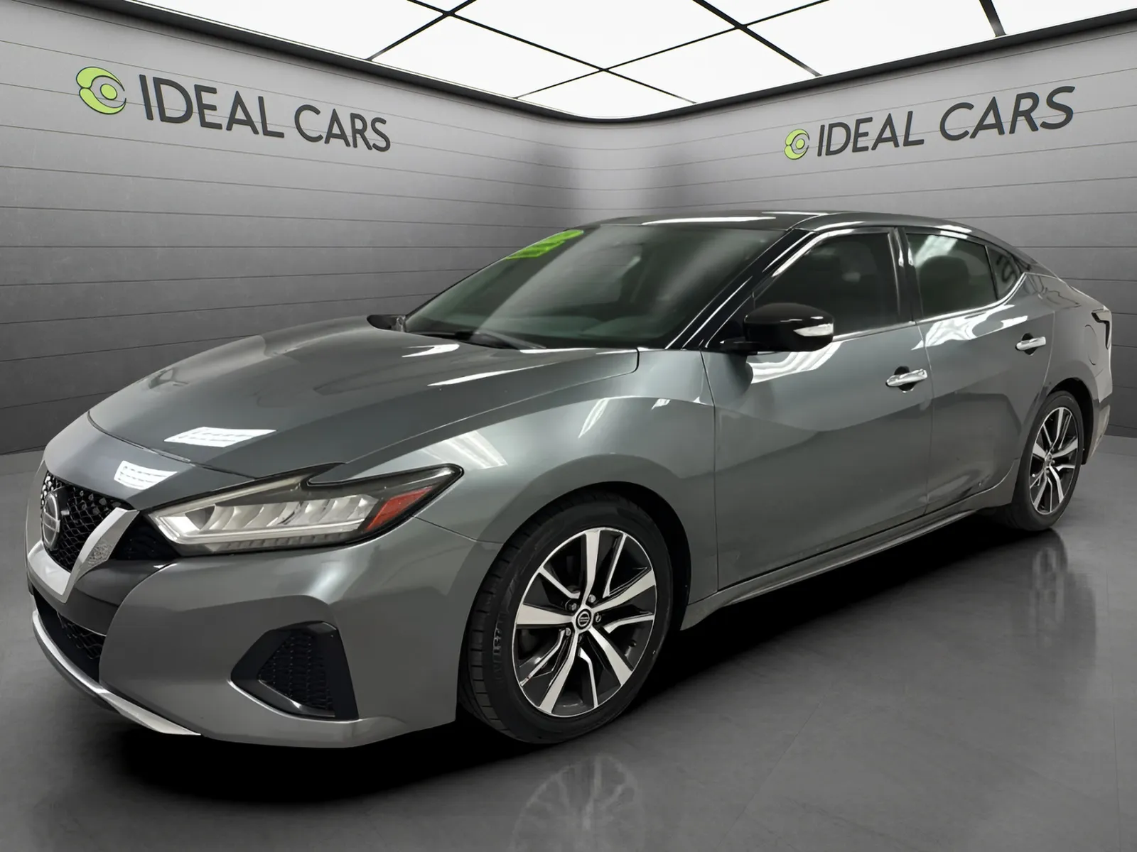 2019 Used Nissan Maxima image 1