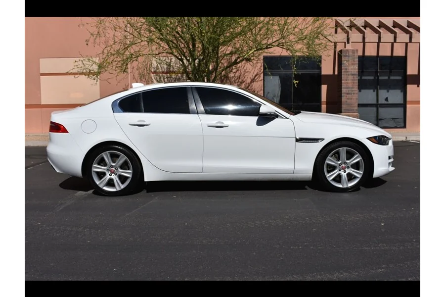 2019 Jaguar XE 30t Premium