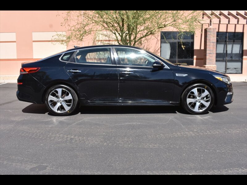 2019 Kia Optima S image 1