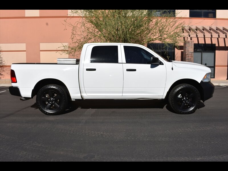 2016 Ram 1500 Tradesman image 1