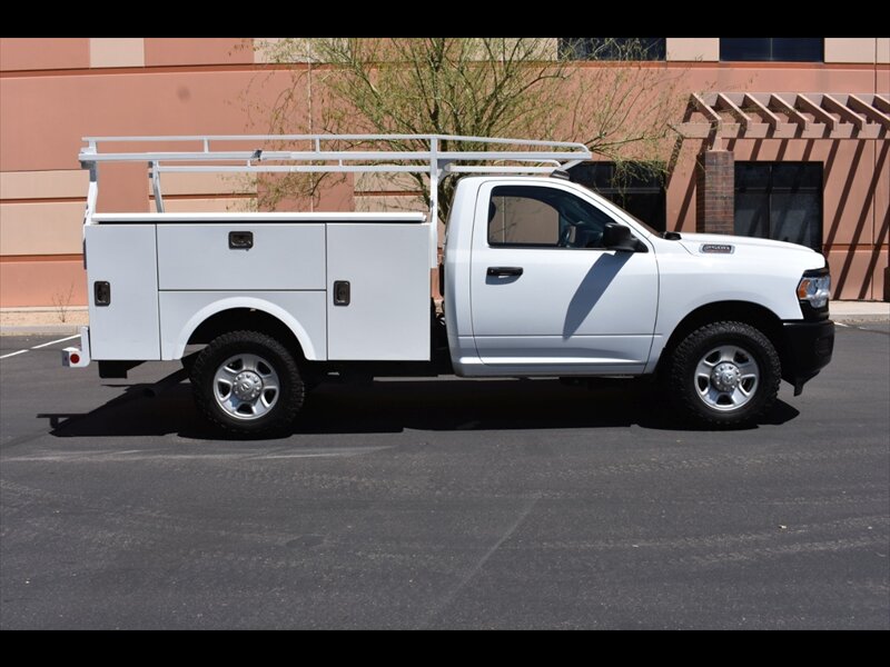 2022 Ram 2500 Tradesman image 1