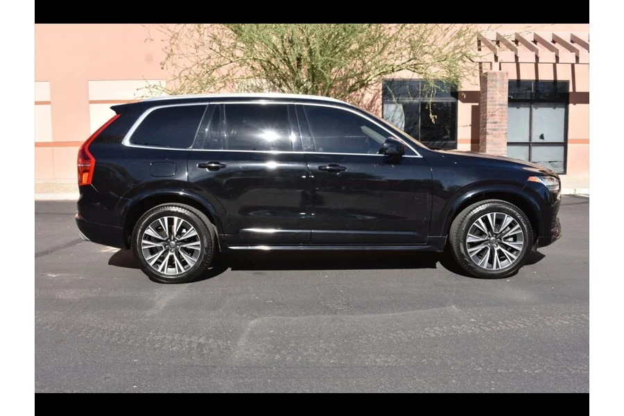 2021 Volvo XC90 T5 Momentum